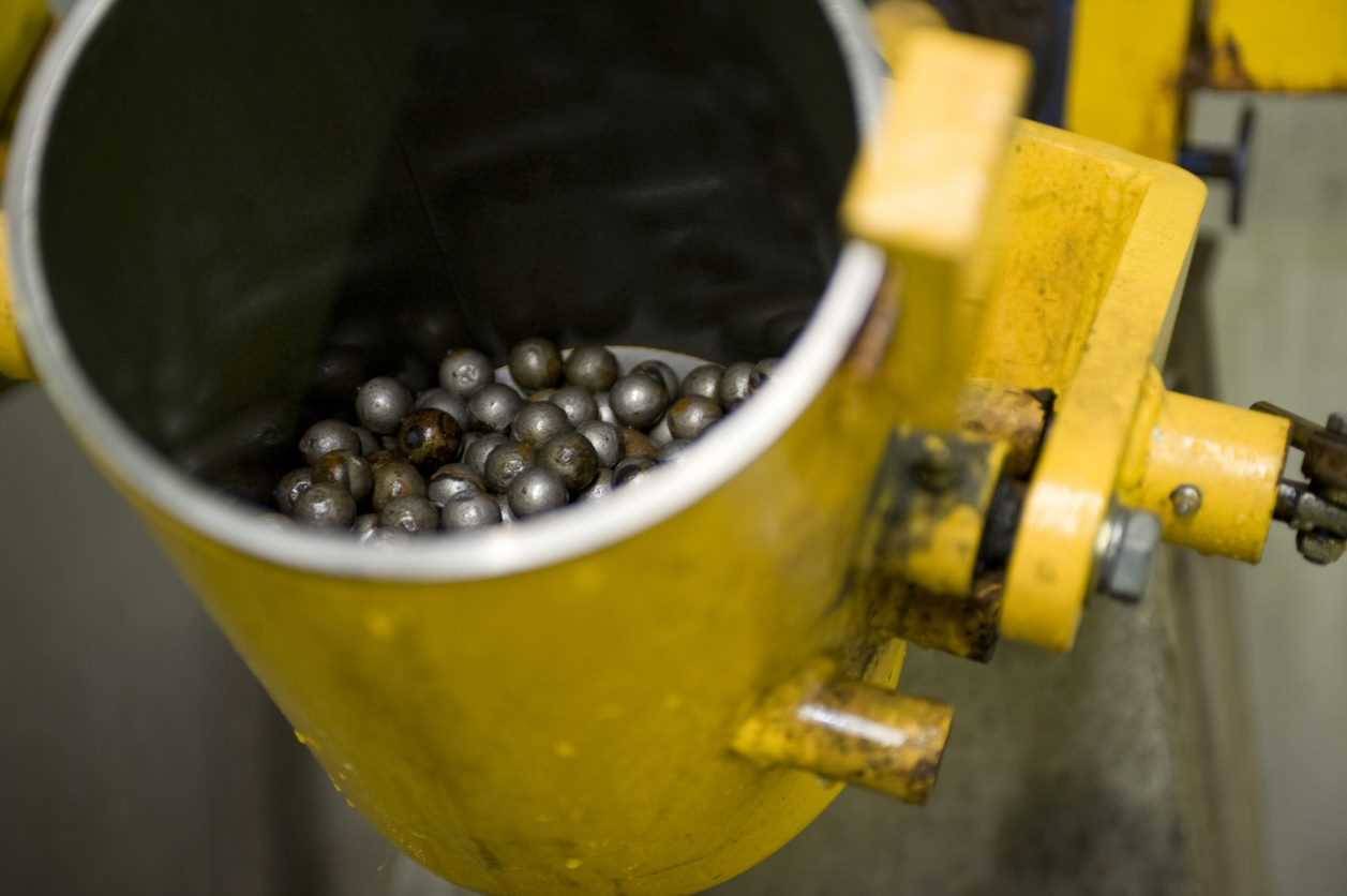 Moinho de bolas Bond